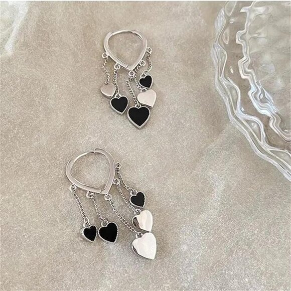 Trendy Coadipress Black Heart Hoop Earrings For Women's - Picture 5 of 5